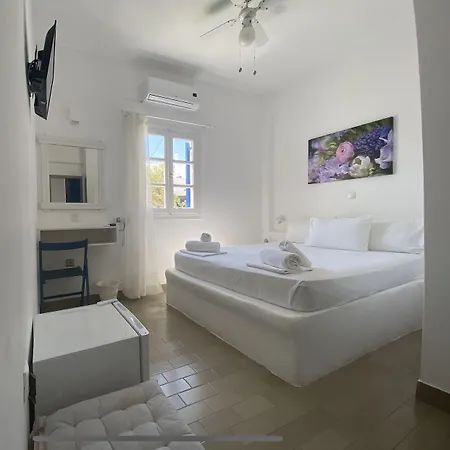 בית הארחה Galini 3*